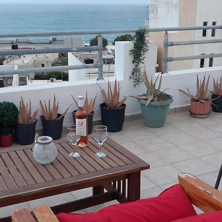 Comfy Apartment Near The Sea 이라피트라 외부 사진